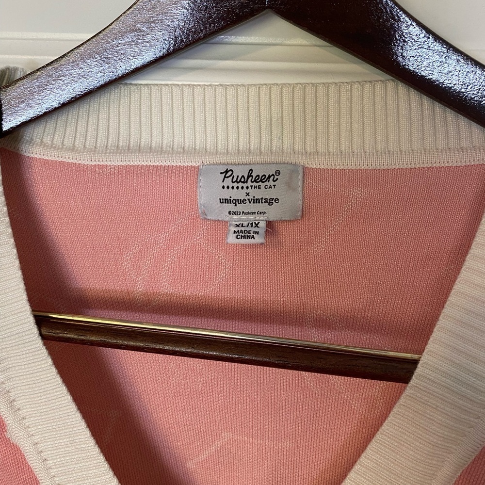 Like NEW Pusheen Cat Pink White Cardigan Sweater Size XL/1X Hello Kitty - Picture 6 of 8